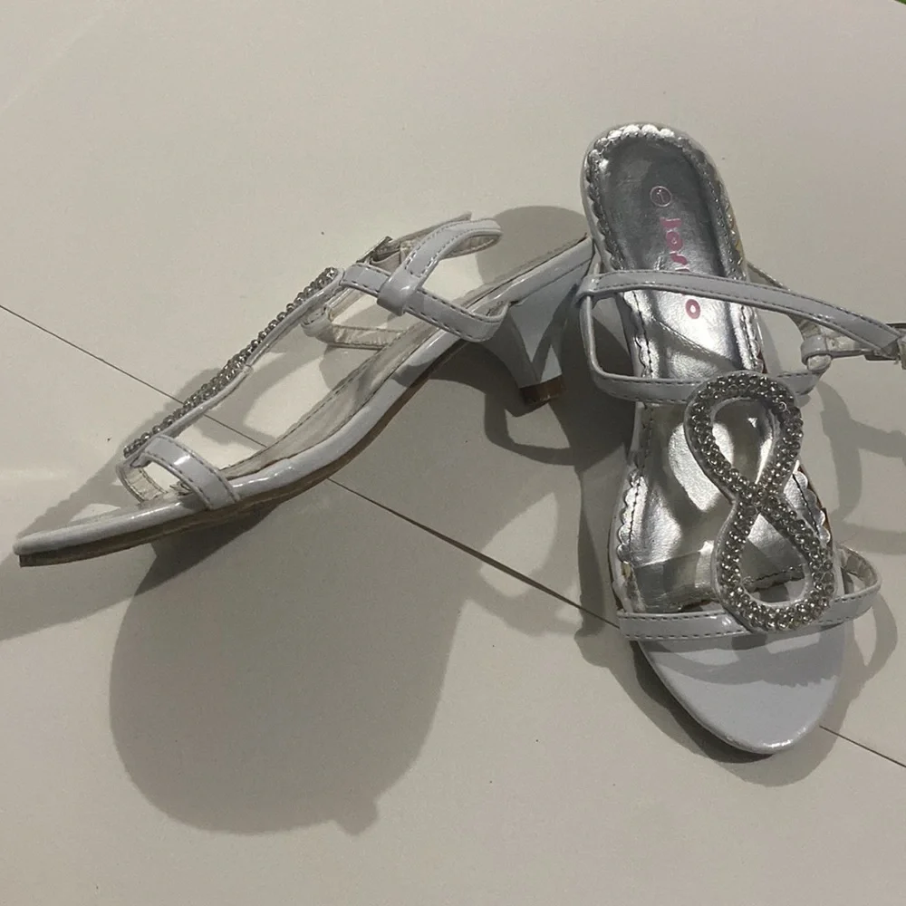 Sandals - Picture 4 of 5